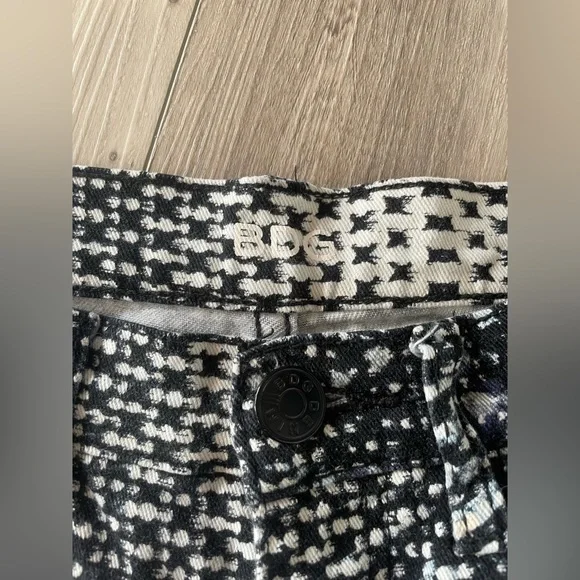 Jeans - Picture 3 of 5